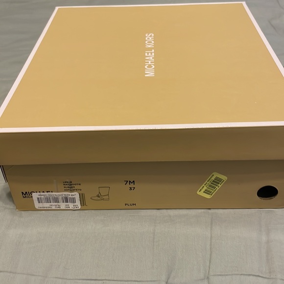 Michael Kors Leslie Rain Boots (women’s 7) - Picture 5 of 5